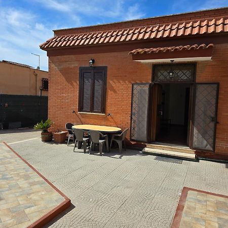 Apartmán Relax Fiumicino Exteriér fotografie